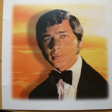 Carica l'immagine nel visualizzatore di Gallery, Engelbert Humperdinck : Unforgettable - 26 Favorite Songs In Concert (CD)