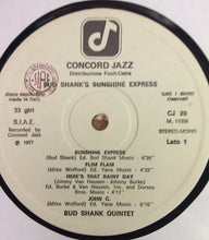 Carica l'immagine nel visualizzatore di Gallery, The Bud Shank Quintet : Bud Shank's Sunshine Express (LP, Album)
