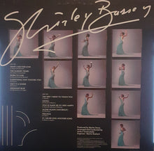 Carica l'immagine nel visualizzatore di Gallery, Shirley Bassey : Love, Life And Feelings (LP, Album)