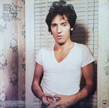 Carica l'immagine nel visualizzatore di Gallery, Bruce Springsteen : Darkness On The Edge Of Town (LP, Album, Lyr)