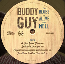 Carica l'immagine nel visualizzatore di Gallery, Buddy Guy : The Blues Is Alive And Well (2xLP, Album)