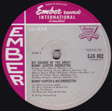 Carica l'immagine nel visualizzatore di Gallery, Benny Carter And His Orchestra : Dynamic Hit Sounds Of The Great Benny Carter Orchestra (LP, Comp)