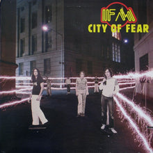Carica l'immagine nel visualizzatore di Gallery, FM (3) : City Of Fear (LP, Album, Gat)