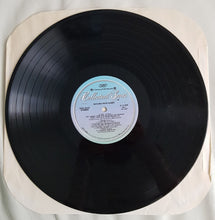 Carica l'immagine nel visualizzatore di Gallery, Carol Channing, Yvonne Adair, Jack McCauley, Eric Brotherson, George S. Irving And The "Gentlemen Prefer Blondes" Original Broadway Cast : Gentlemen Prefer Blondes (LP, Album)