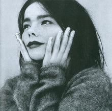 Carica l'immagine nel visualizzatore di Gallery, Björk : Debut (CD, Album)