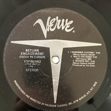 Carica l'immagine nel visualizzatore di Gallery, Oscar Peterson : Return Engagement (2xLP, Comp, PRC)