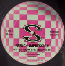 Carica l'immagine nel visualizzatore di Gallery, French Impression : Breaking Love (12")
