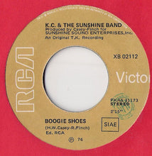 Carica l'immagine nel visualizzatore di Gallery, KC & The Sunshine Band : (Shake, Shake, Shake) Shake Your Booty / Boogie Shoes (7")