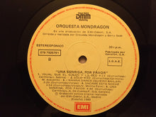 Carica l'immagine nel visualizzatore di Gallery, Orquesta Mondragón : Una Sonrisa, Por Favor (LP, Album)