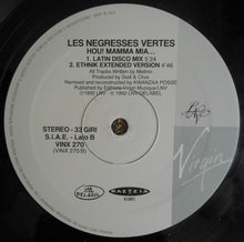 Carica l'immagine nel visualizzatore di Gallery, Les Negresses Vertes : Hou! Mamma Mia... (12", Single)