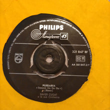 Carica l'immagine nel visualizzatore di Gallery, Xavier Cugat And His Orchestra : Lisboa Antigua (7")