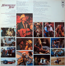 Carica l'immagine nel visualizzatore di Gallery, Willie Nelson & Family : Honeysuckle Rose (Music From The Original Soundtrack) (2xLP)