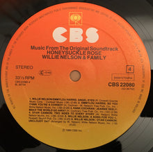 Carica l'immagine nel visualizzatore di Gallery, Willie Nelson & Family : Honeysuckle Rose (Music From The Original Soundtrack) (2xLP)
