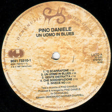 Carica l'immagine nel visualizzatore di Gallery, Pino Daniele : Un Uomo In Blues (LP, Album)
