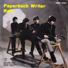 Carica l'immagine nel visualizzatore di Gallery, The Beatles : Paperback Writer / Rain (7")
