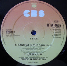 Carica l'immagine nel visualizzatore di Gallery, Bruce Springsteen : Cover Me (12")