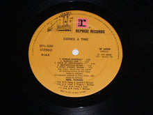 Carica l'immagine nel visualizzatore di Gallery, Neil Young : Comes A Time (LP, Album)