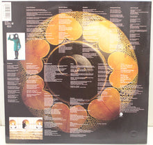 Carica l'immagine nel visualizzatore di Gallery, Betsy Cook : The Girl Who Ate Herself (LP)