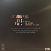 Carica l'immagine nel visualizzatore di Gallery, GoGo Penguin : Between Two Waves (12", EP, Bla)