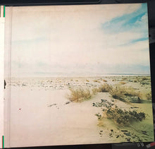 Carica l'immagine nel visualizzatore di Gallery, Wings (2) = Wings (2) : Venus And Mars = ヴィーナス・アンド・マース (LP, Album, Gat)