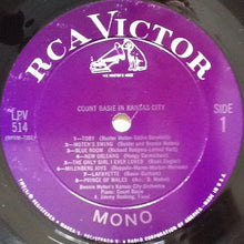 Carica l'immagine nel visualizzatore di Gallery, Count Basie / Bennie Moten's Kansas City Orchestra : Count Basie In Kansas City: Bennie Moten's Great Band Of 1930-1932 (LP, Comp, Mono, Pur)