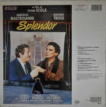 Carica l'immagine nel visualizzatore di Gallery, Armando Trovaioli : Splendor (LP)