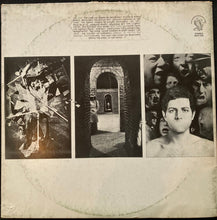 Carica l'immagine nel visualizzatore di Gallery, Genesis : The Lamb Lies Down On Broadway (2xLP, Album)