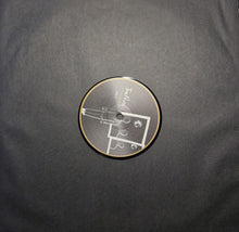 Carica l'immagine nel visualizzatore di Gallery, The Niro : un mondo perfetto (LP)