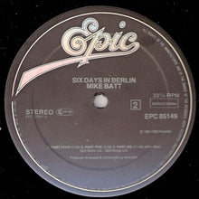 Carica l'immagine nel visualizzatore di Gallery, Mike Batt : Six Days In Berlin (LP, Album)