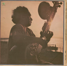 Carica l'immagine nel visualizzatore di Gallery, Ravi Shankar : Raga (Original Sound Track Album) (LP, Album)