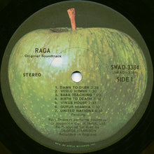 Carica l'immagine nel visualizzatore di Gallery, Ravi Shankar : Raga (Original Sound Track Album) (LP, Album)
