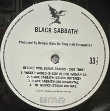 Carica l'immagine nel visualizzatore di Gallery, Black Sabbath : Black Sabbath (LP, Album, RE + LP, RE + RM, Del)