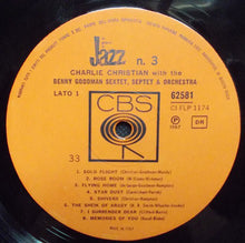 Carica l'immagine nel visualizzatore di Gallery, Charlie Christian With Benny Goodman Sextet, Benny Goodman Septet And Benny Goodman And His Orchestra : Solo Flight (LP, Comp)