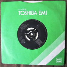 Carica l'immagine nel visualizzatore di Gallery, The Beatles = The Beatles : 恋を抱きしめよう = We Can Work It Out / デイ・トリッパー = Day Tripper (7", Single, RE)