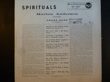 Carica l'immagine nel visualizzatore di Gallery, Marian Anderson : Spirituals (LP, Album)
