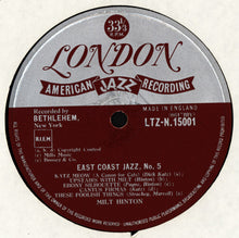 Carica l'immagine nel visualizzatore di Gallery, Milt Hinton : East Coast Jazz/5 (LP, Album, Mono)