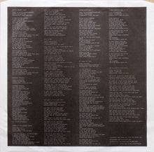 Carica l'immagine nel visualizzatore di Gallery, Black Cat Bone (2) : Am Arsch Der Welt... (LP, Album)