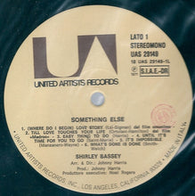 Carica l'immagine nel visualizzatore di Gallery, Shirley Bassey : Something Else (LP, Album, Gat)