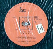 Carica l'immagine nel visualizzatore di Gallery, Miles Davis : Facets (LP, Comp, Mono)