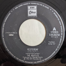 Carica l'immagine nel visualizzatore di Gallery, The Beatles = The Beatles : イエスタデイ= Yesterday / アクト・ナチュラリー = Act Naturally (7", Single, RE)