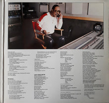 Carica l'immagine nel visualizzatore di Gallery, Stevie Wonder : The Woman In Red (Selections From The Original Motion Picture Soundtrack) (LP, Album, Gat)