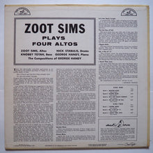 Carica l'immagine nel visualizzatore di Gallery, Zoot Sims : Zoot Sims Plays Four Altos (LP)