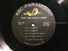 Carica l'immagine nel visualizzatore di Gallery, Zoot Sims : Zoot Sims Plays Four Altos (LP)