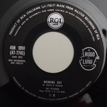 Carica l'immagine nel visualizzatore di Gallery, Ray Peterson : Tell Laura I Love Her = Dite A Laura Che L'Amo (7")