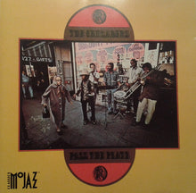 Carica l'immagine nel visualizzatore di Gallery, The Crusaders : Pass The Plate (CD, Album, RE, RM)