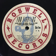 Carica l'immagine nel visualizzatore di Gallery, Foo Fighters : Foo Fighters (LP, Album, RE)