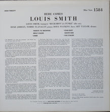 Carica l'immagine nel visualizzatore di Gallery, Louis Smith (2) : Here Comes Louis Smith (LP, Album, Mono, RE)