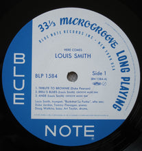 Carica l'immagine nel visualizzatore di Gallery, Louis Smith (2) : Here Comes Louis Smith (LP, Album, Mono, RE)