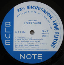 Carica l'immagine nel visualizzatore di Gallery, Louis Smith (2) : Here Comes Louis Smith (LP, Album, Mono, RE)