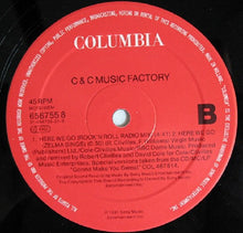 Carica l'immagine nel visualizzatore di Gallery, C + C Music Factory Featuring Freedom Williams : Gonna Make You Sweat (Everybody Dance Now) (12")